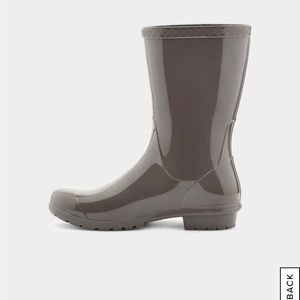 Ugg sienna rain boot like new barley worn
